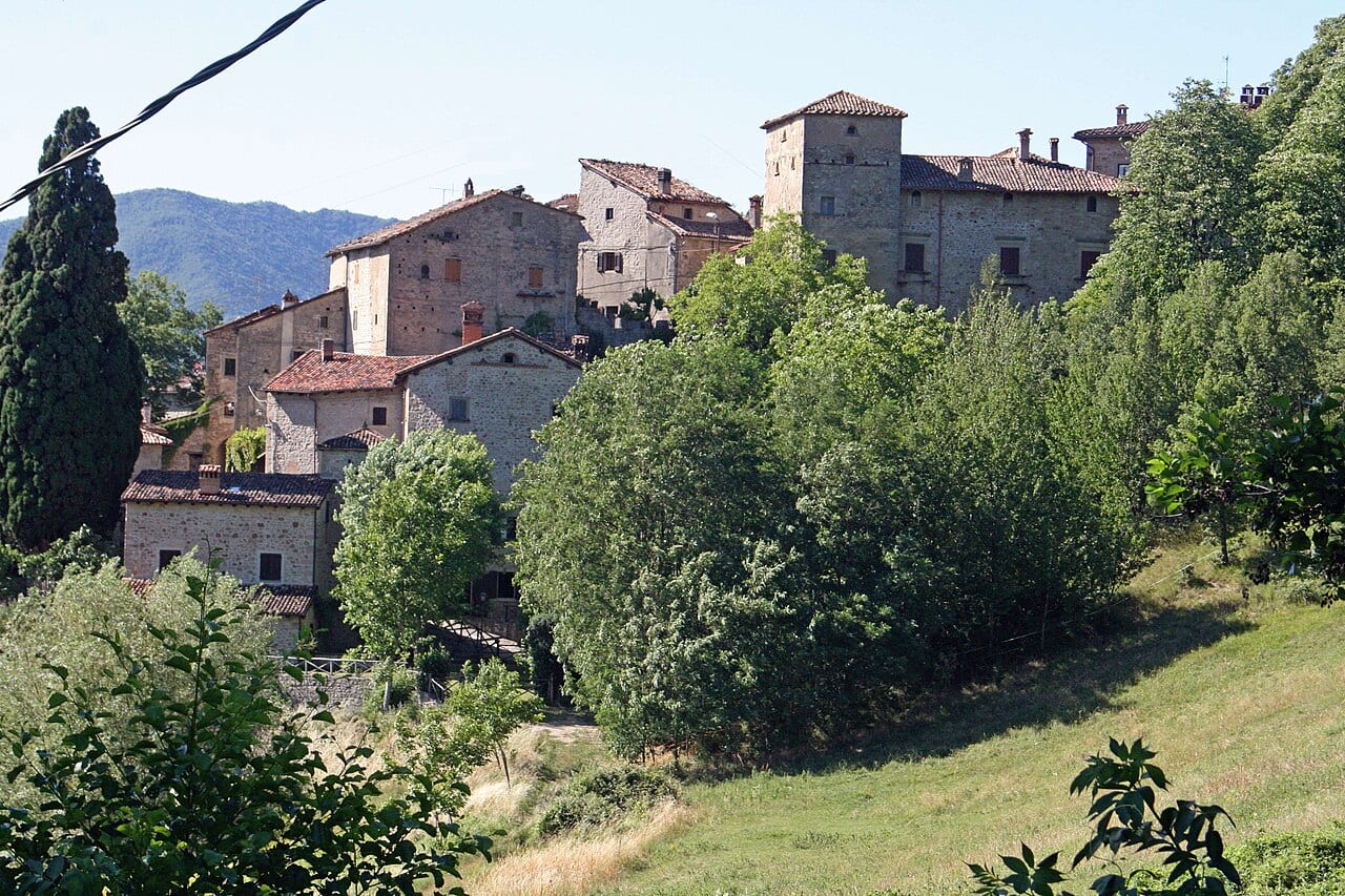 La Scola zwischen den Hügeln von Vimignano